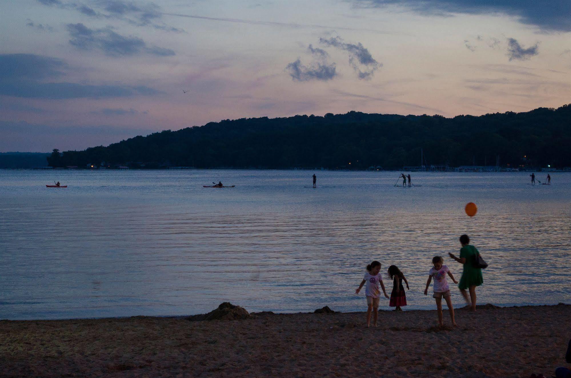 The Cove Of Lake Geneva Exterior foto